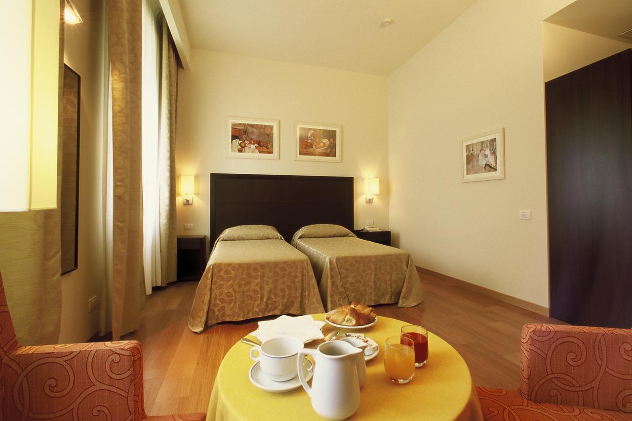Hotel Terme Monticelli Terme Exteriör bild